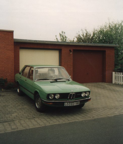 BMW 525