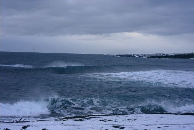 This hollow spot probably barrels on a bigger swell...