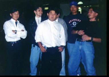 Ribo , Schmidt , M , Boya, Suzuki no aeroporto e ao fundo Miltinho