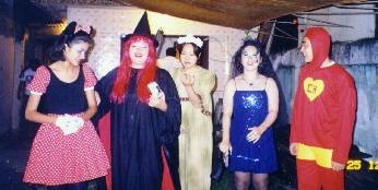 Juliana , Emi , Pi , Marcinha e Rafael .. 