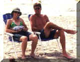 CindyandRichonBeachSmall.jpg (11222 bytes)