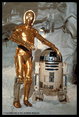 C3PO__R2D2.jpg (31609 bytes)