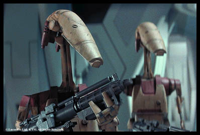 Federation_droids.jpg (24956 bytes)