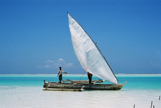 2002-Tanz-16-22-dhow