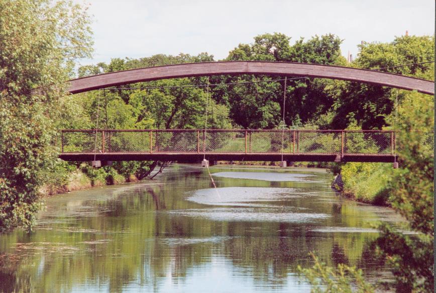 Walk bridge across Wascana Creek