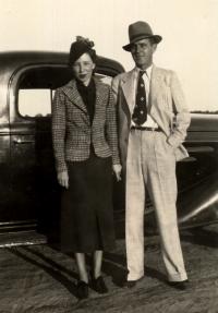 loves1936.jpg (10278 bytes)