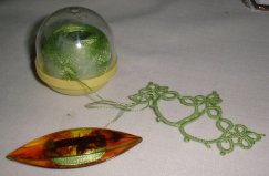 Ball thread-holder