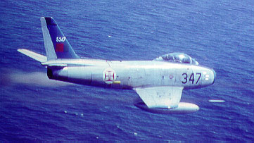 5347 firing rockets over the Atlantic fire range (A.Mimoso)