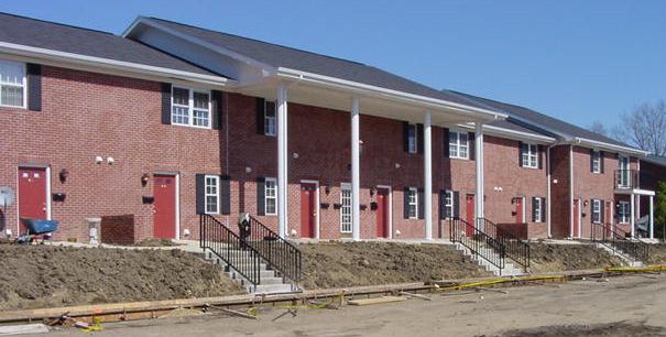 Colonial Crest Apartments