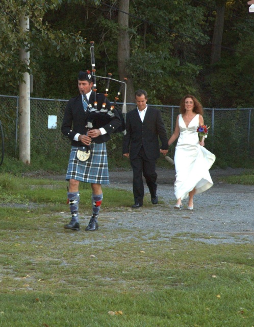 Thomson Chew piping in public