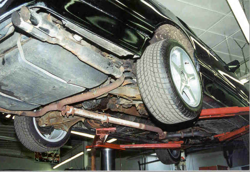 suspension2.jpg (53165 bytes)