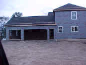 garagekitchen.JPG (58508 bytes)