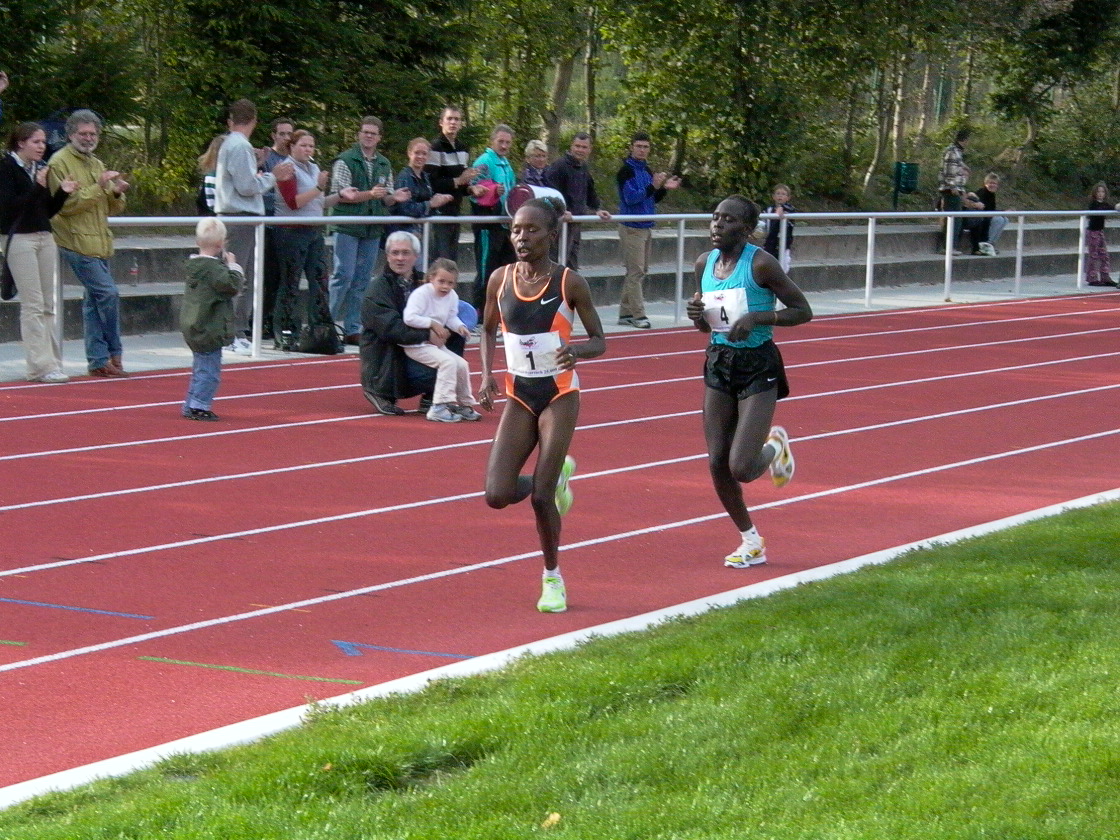 Tegla Loroupe und Mary Ptikany