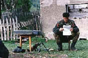 soldierbosnia.JPG (23479 bytes)