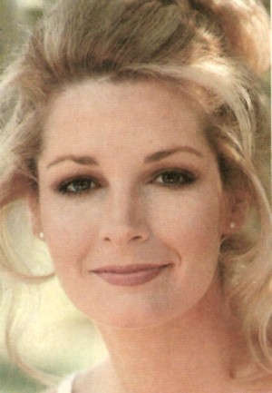 She is ssooo beautiful !