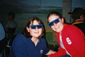 buggles.jpg (48675 bytes)