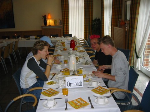 102-0283_IMG.JPG