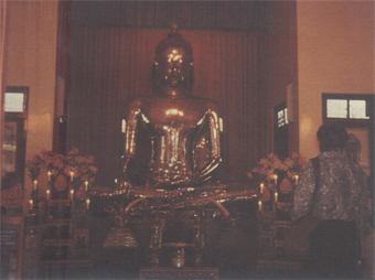 The largest Golden Buddha image