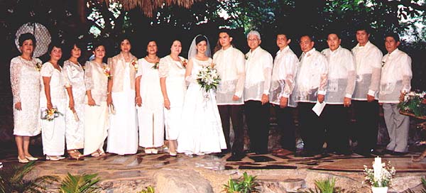 ninang1.JPG (43986 bytes)