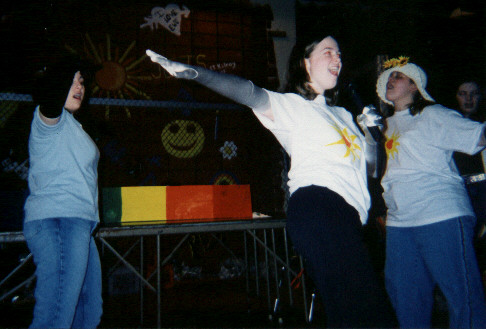 Blaire Karg, Lora Robinson, and Kim Lloyd sing Bless the Lord