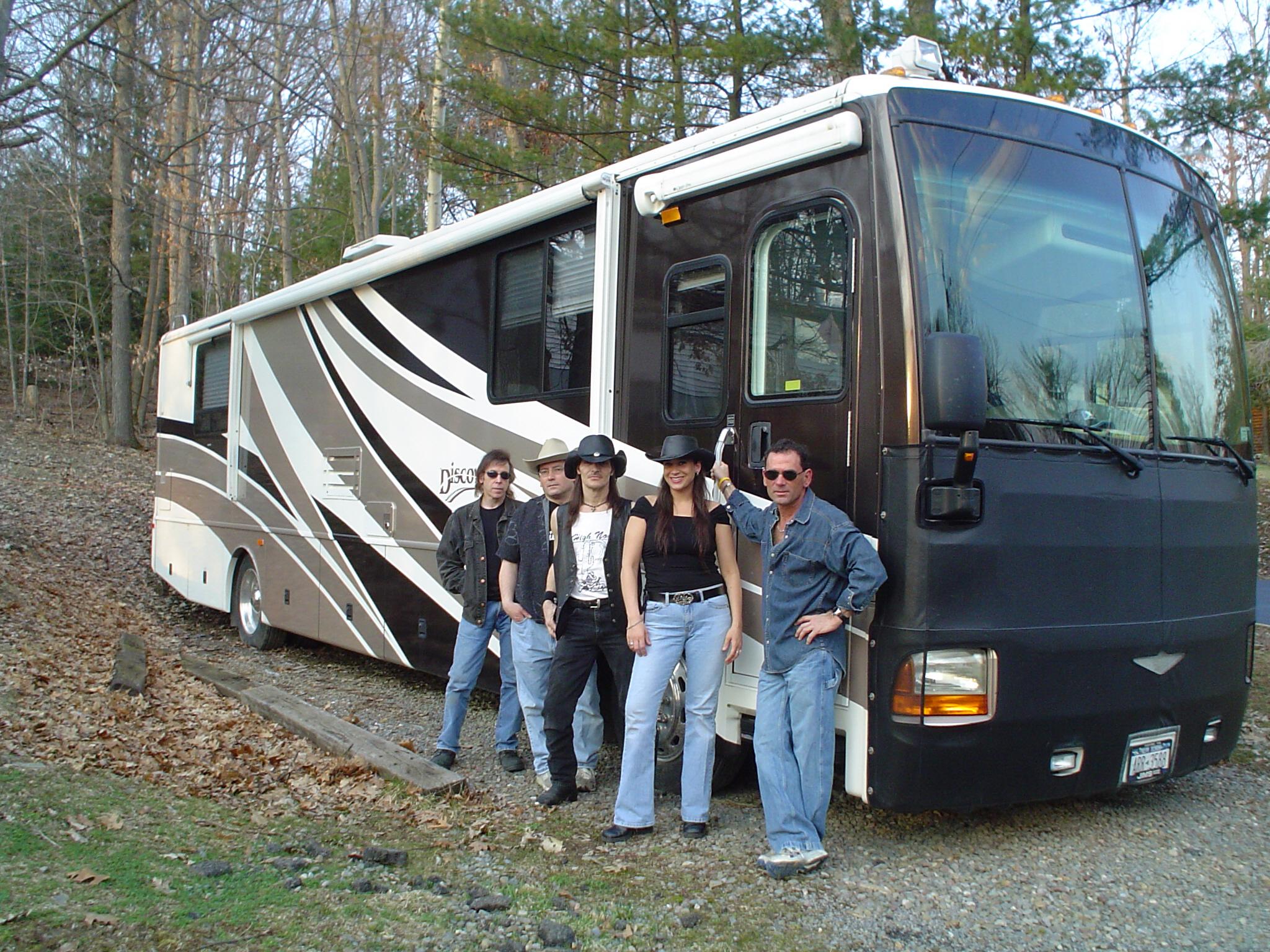 BAND BUS