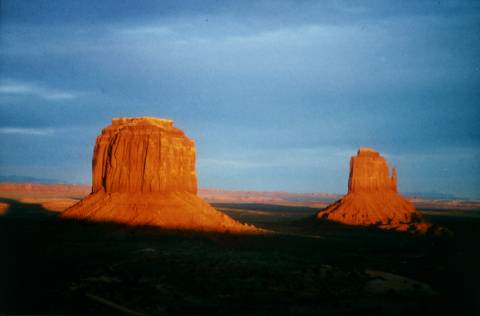 Monument Valley beim Sonnenaufgang