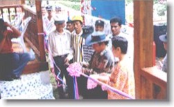 rasmi.jpg (16239 bytes)