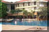 pool2.jpg (85013 bytes)