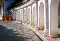 THA05067.JPG (11798 bytes)