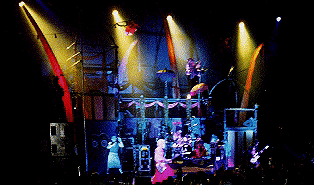 Jane's Addiction at the Universal Amphitheater � 1997 muggles