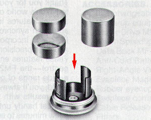 p04.jpg (24956 bytes)