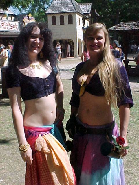 Belly dancers  aaaaaahhhhh