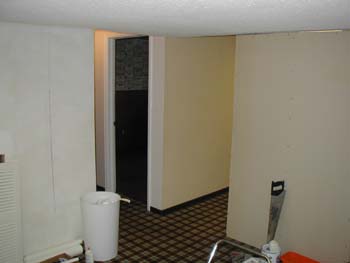 basement_back_to_stairs