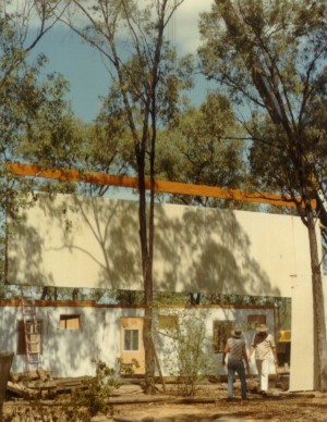 Stage One - the roof is removed prior to transport from Oaky Creek to Tieri