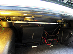 Rear strut bar.