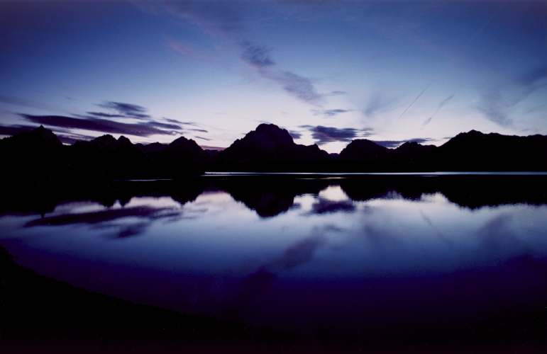 Picture &copy; Steve Bostwick (see www.wallart.com)