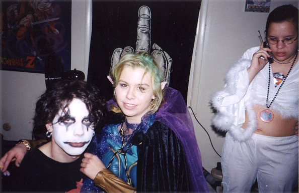 The elf meets Brandon Lee and they both kidnapped the diva who is calling the popo