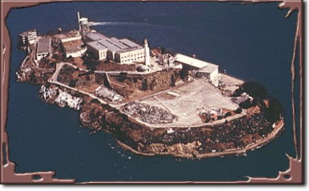 alcatraz.jpg (25631 bytes)