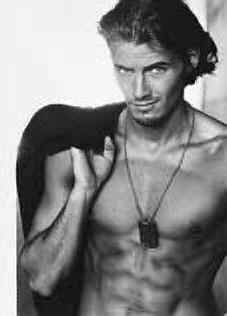 alejandro.bmp (216198 bytes)