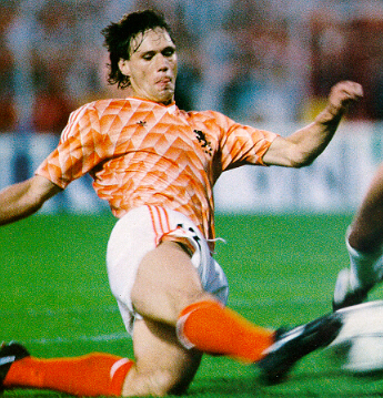 Van Basten sliding for the ball