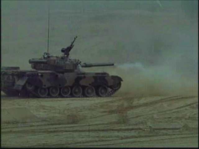 Note schnorkel on turret rear.