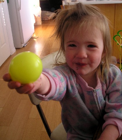 Bellie Shares an Egg