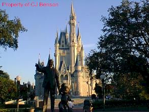 01 Cinderellas Castle WaltMM.jpg (20682 bytes)