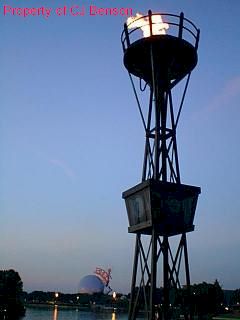 EpcotNight .jpg (11212 bytes)