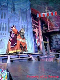 Hunchback11.jpg (22999 bytes)