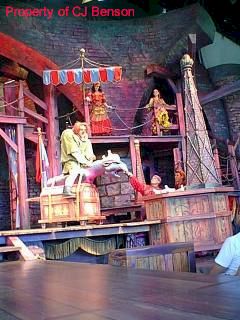 Hunchback3.jpg (24404 bytes)