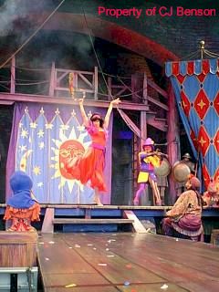 Hunchback4.jpg (22838 bytes)