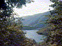 2_Lac_Cerna_aval.JPG