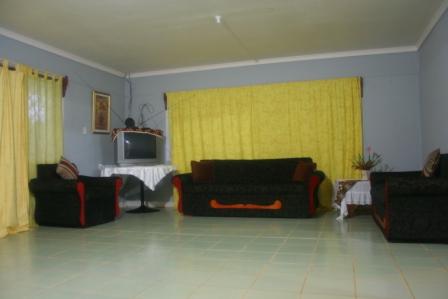 Lounge (Blue House)