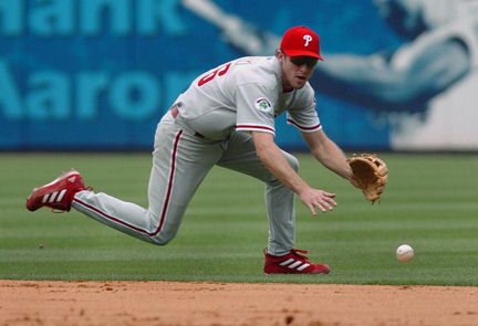 6504utley2.jpg (22581 bytes)